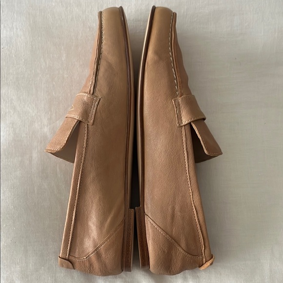 The Unlined Penny Loafer in Bare/Nude - Picture 3 of 8